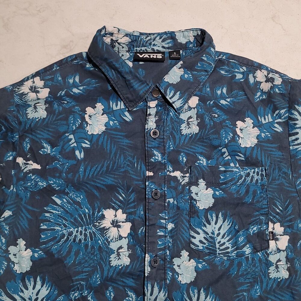 VANS Blue Button Up Floral Hawaiian Camp Shirt Small NWOT